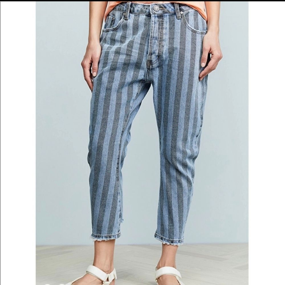 One Teaspoon Zephyr Eagles Cropped Boyfriend striped denim jeans
